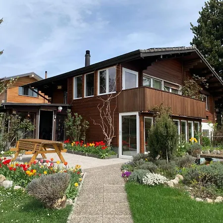 לינה וארוחת בוקר Jolie Dans Le Vaud